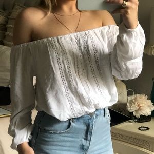 Cute off the shoulder hollister top